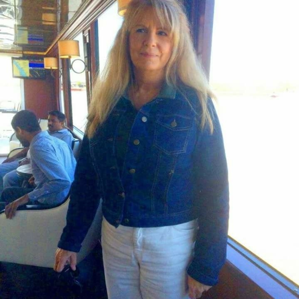 Meet your Posher, Robin